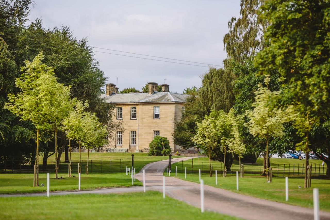 Saltmarshe Hall Exteriör bild